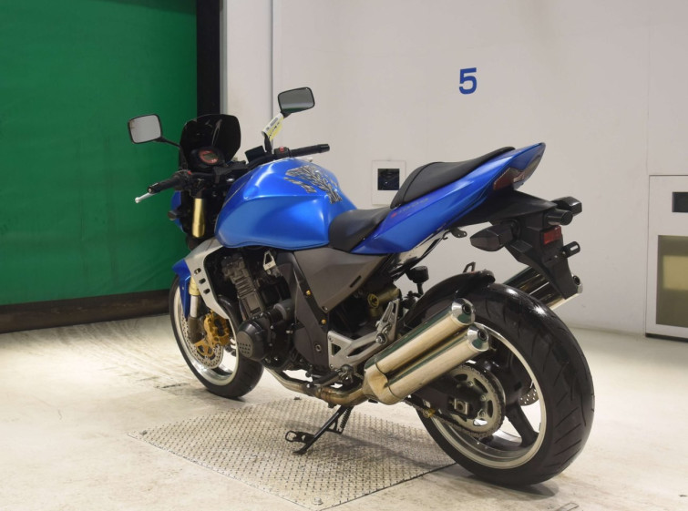 Мотоцикл Kawasaki Z1000 с пробегом 33061 km