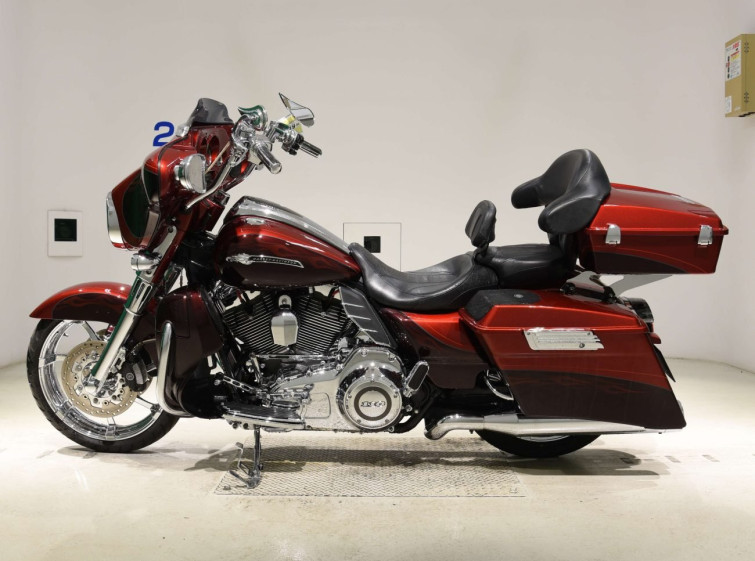 Мотоцикл HD STREET GLIDE FLHXSE1800 с пробегом 80696 km