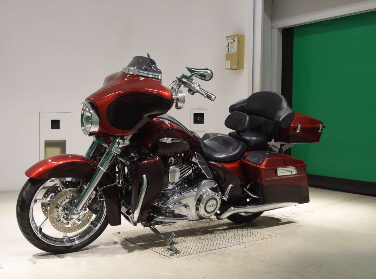 Мотоцикл HD STREET GLIDE FLHXSE1800 с пробегом 80696 km
