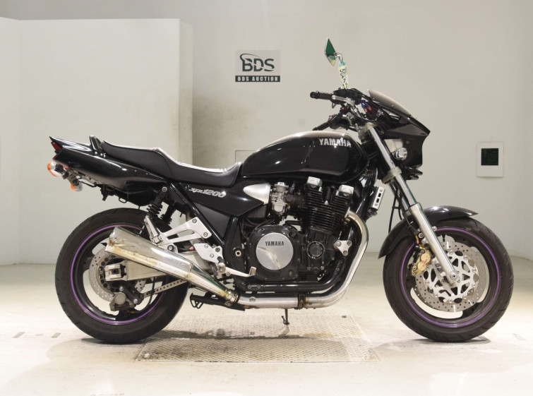 Мотоцикл Yamaha XJR1200 с пробегом 15587 km