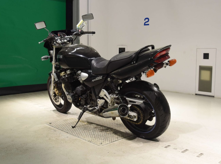 Мотоцикл Yamaha XJR1200 с пробегом 15587 km