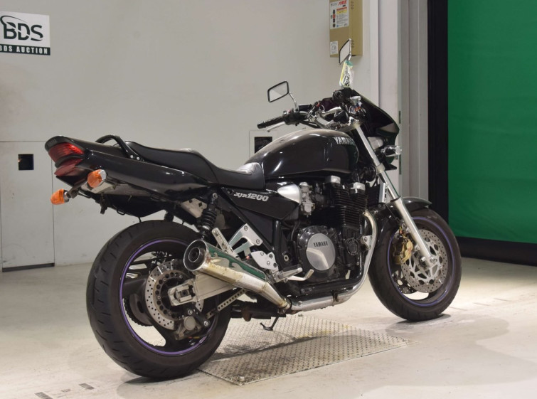 Мотоцикл Yamaha XJR1200 с пробегом 15587 km