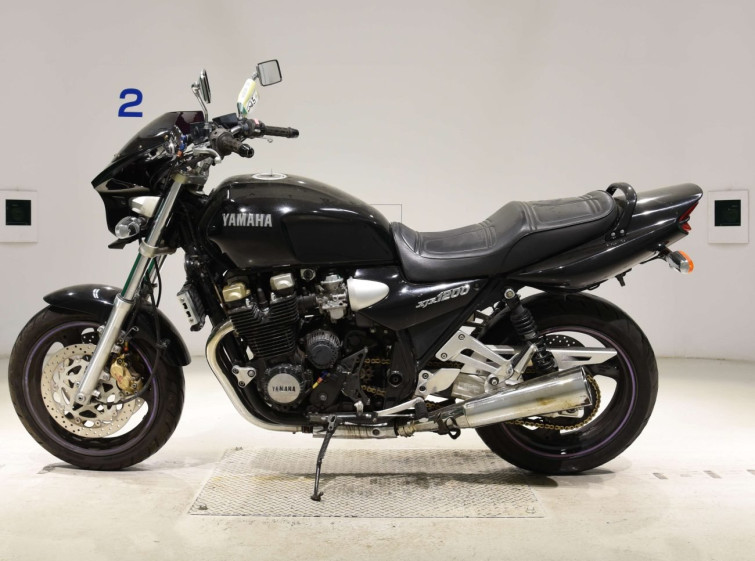 Мотоцикл Yamaha XJR1200 с пробегом 15587 km