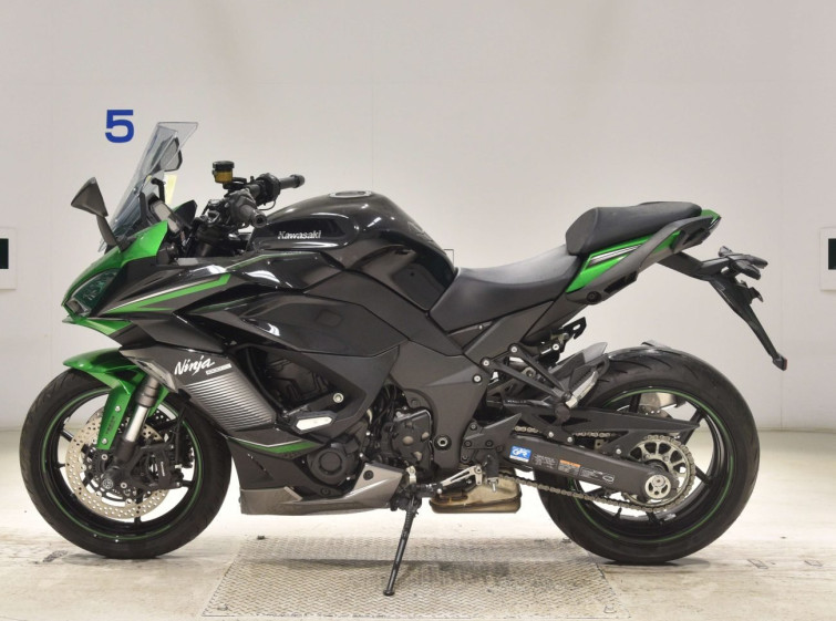 Мотоцикл Kawasaki ninja 1000 sx с пробегом 2502 km