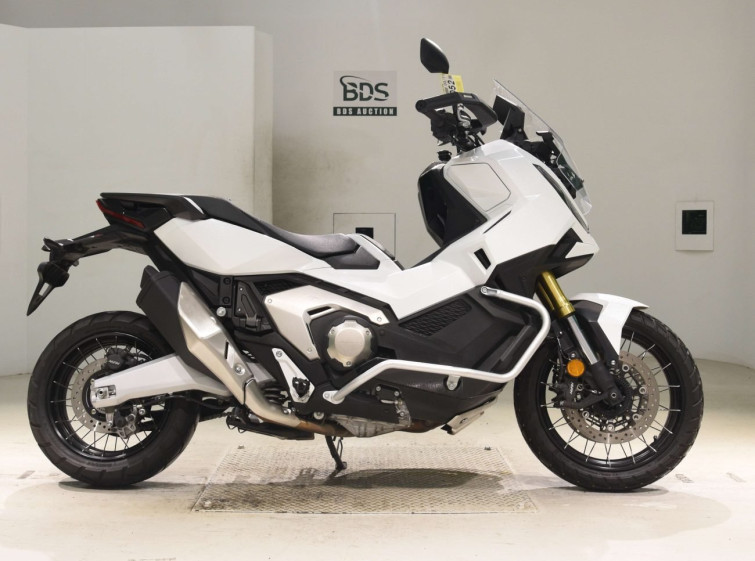 Мотоцикл Honda X-ADV750 с пробегом 14062 km