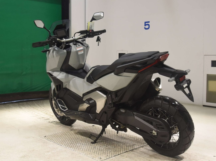 Мотоцикл Honda X-ADV750 з пробігом 1405 km