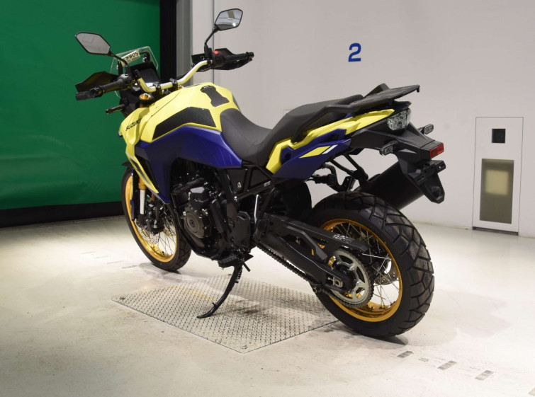 Мотоцикл Suzuki V-STROM 800DE с пробегом 801 km