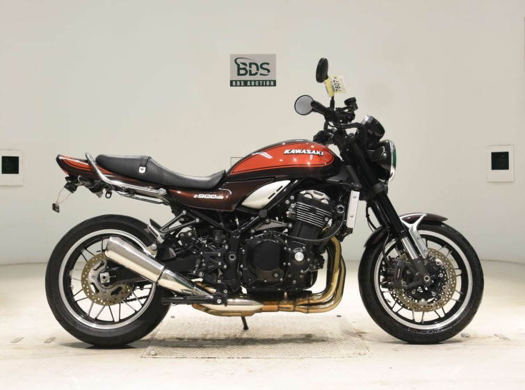 Мотоцикл Kawasaki Z900RS з пробігом 21649 km
