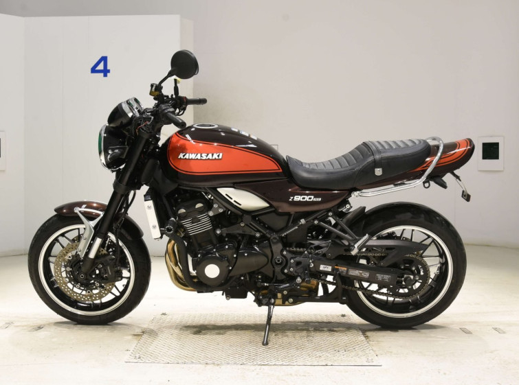 Мотоцикл Kawasaki Z900RS з пробігом 21649 km