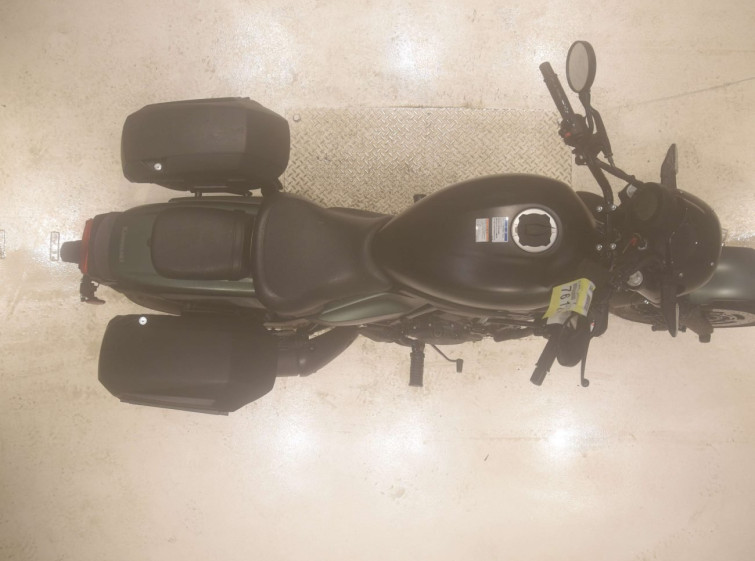 Мотоцикл Kawasaki ELIMINATOR400-SE с пробегом 11220 km