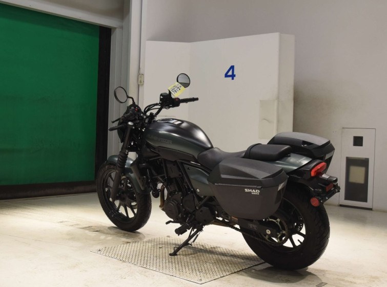 Мотоцикл Kawasaki ELIMINATOR400-SE с пробегом 11220 km