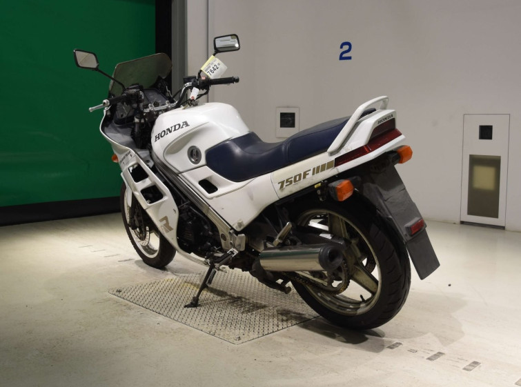 Мотоцикл Honda VFR750F с пробегом 17887 km