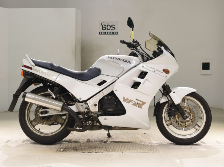 Мотоцикл Honda VFR750F с пробегом 17887 km
