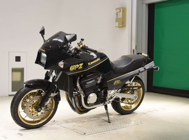 Мотоцикл Kawasaki GPZ900R с пробегом 24692 km