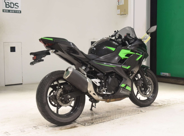 Мотоцикл Kawasaki NINJA250 с пробегом 11031 km