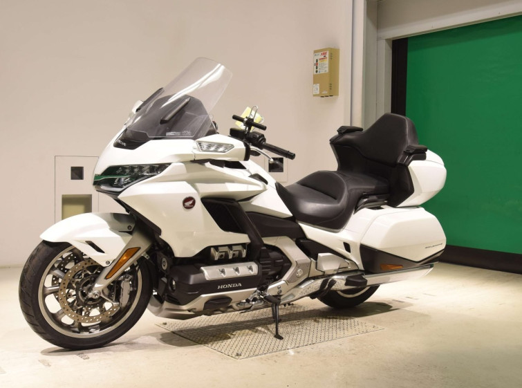 Мотоцикл Honda GL1800 TOUR с пробегом 17784 km