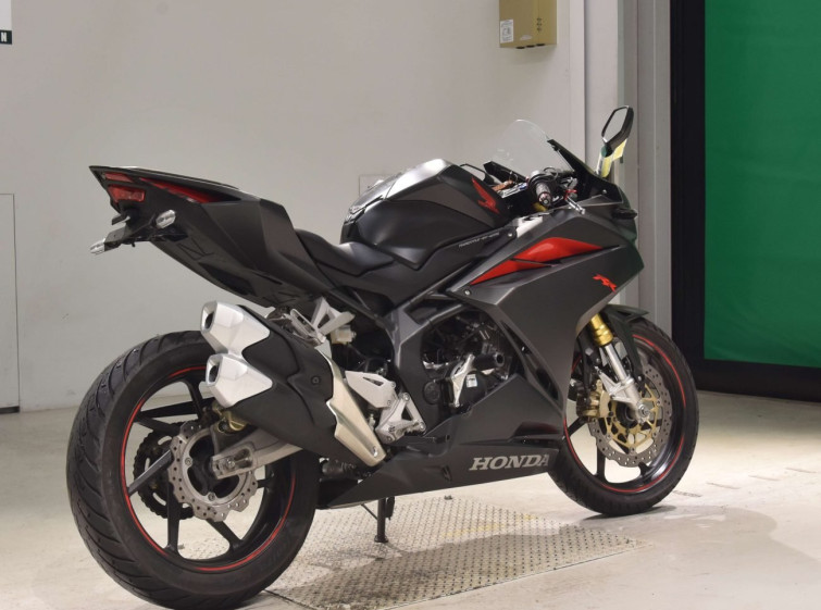 Мотоцикл Honda CBR250RR с пробегом 22556 km