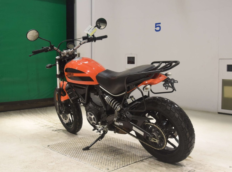 Мотоцикл Ducati SCRAMBLER SIXTY2 с пробегом 18818 km