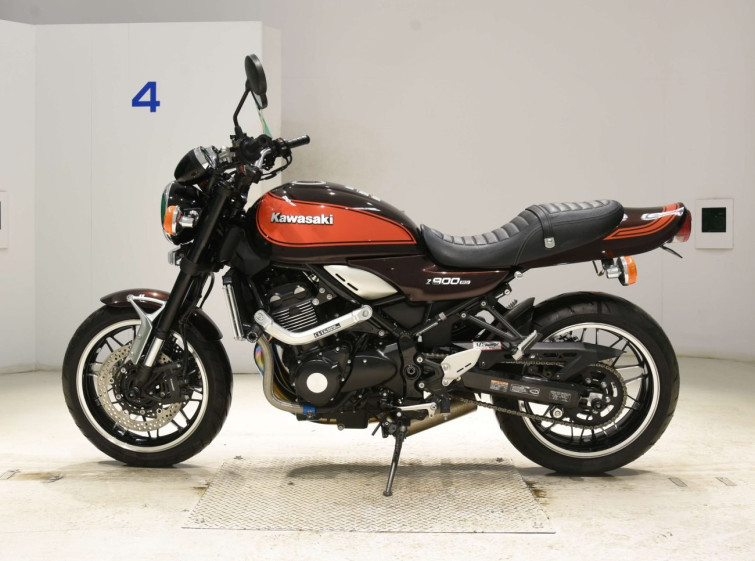 Мотоцикл Kawasaki Z900RS с пробегом 110 km