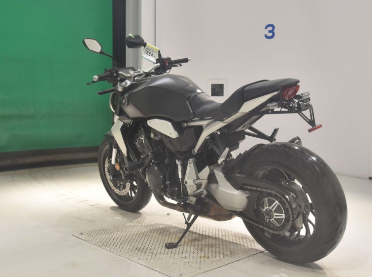 Мотоцикл Honda CB1000R-2 с пробегом 5655 km