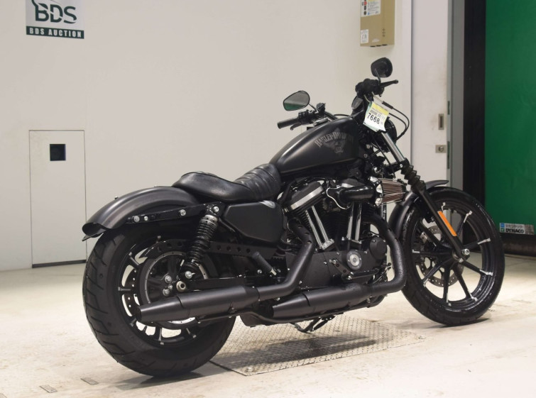 Мотоцикл HD SPORTSTER IRON XL883N с пробегом 779 km
