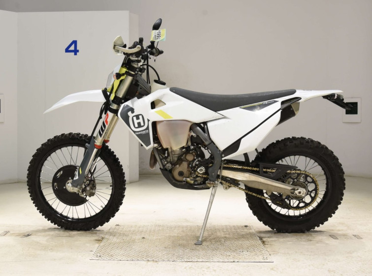 Мотоцикл Husqvarna FE250 з пробігом 2515 km
