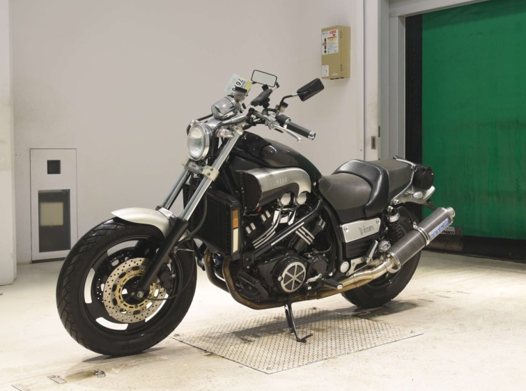 Мотоцикл Yamaha V-MAX1200 з пробігом 16766 km