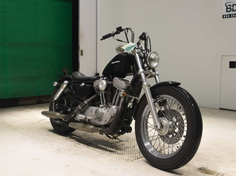 Мотоцикл HD XL883HUGGER