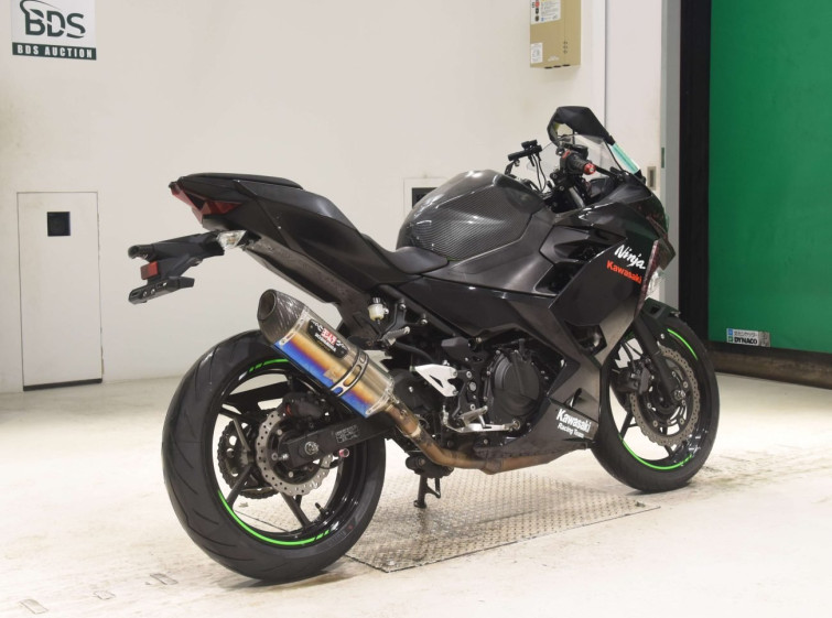 Мотоцикл Kawasaki NINJA400 з пробігом 34691 km