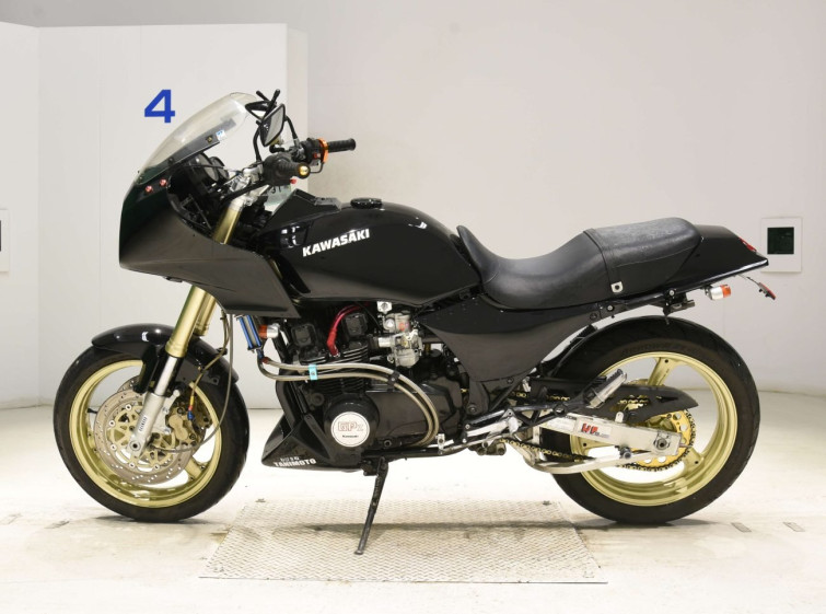 Мотоцикл Kawasaki GPZ400F с пробегом 26244 km