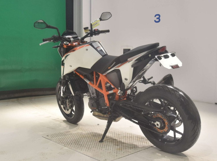 Мотоцикл KTM 690 DUKE с пробегом 12900 km