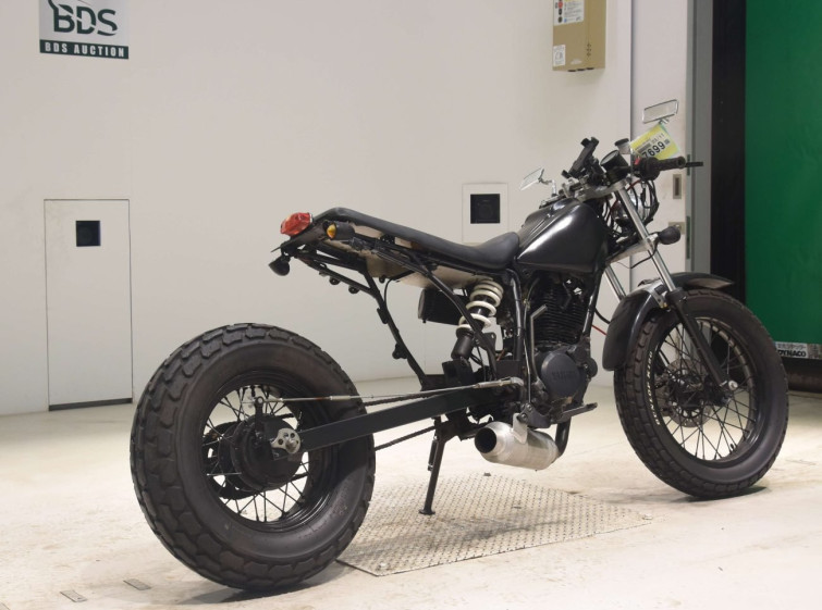 Мотоцикл Yamaha TW225 с пробегом 14815 km