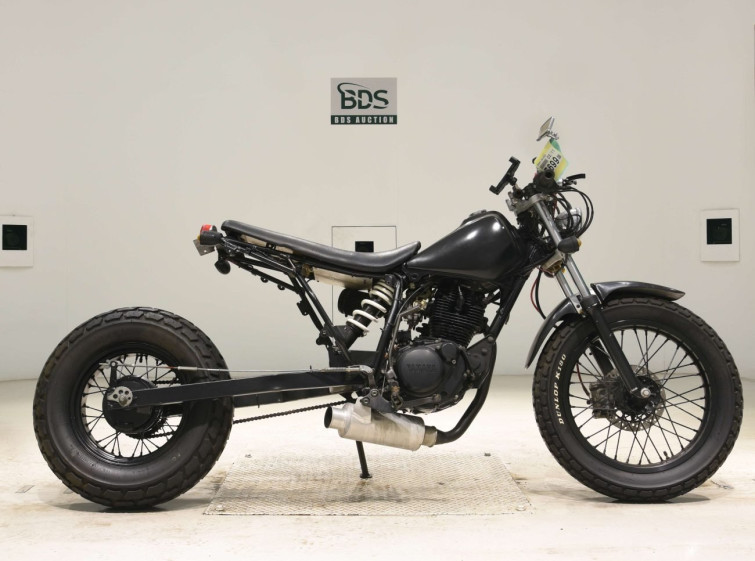 Мотоцикл Yamaha TW225 с пробегом 14815 km