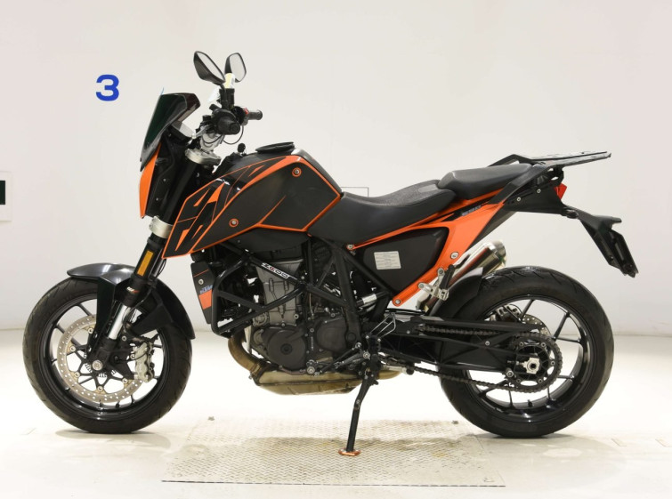 Мотоцикл KTM 690 DUKE с пробегом 25391 km