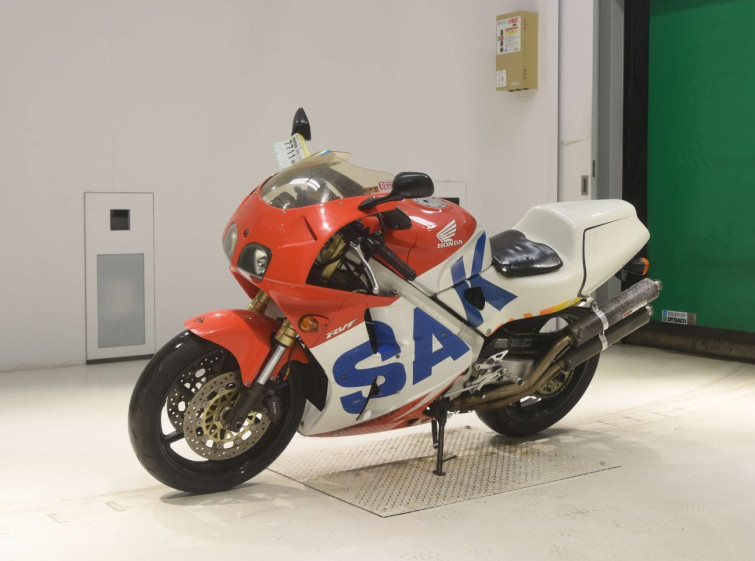 Мотоцикл Honda RVF400 с пробегом 20448 km