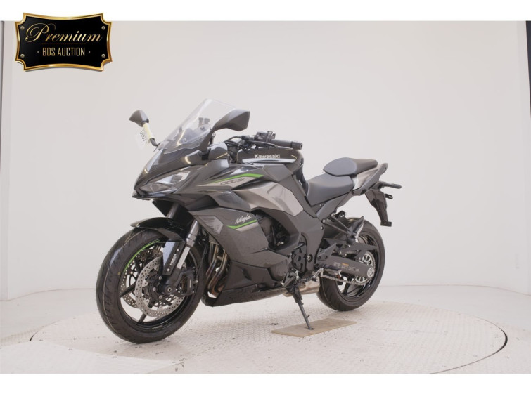 Мотоцикл Kawasaki ninja 1000 sx с пробегом 110 km