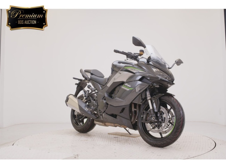 Мотоцикл Kawasaki ninja 1000 sx с пробегом 110 km