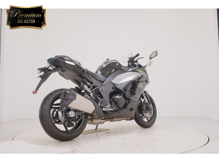 Мотоцикл Kawasaki ninja 1000 sx с пробегом 110 km