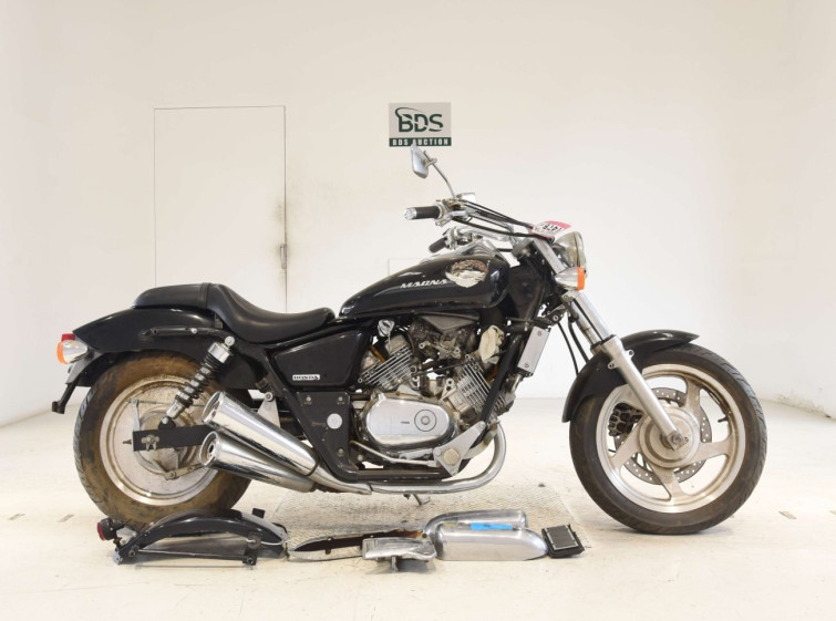 Мотоцикл Honda MAGNA250 з пробігом 8479 km