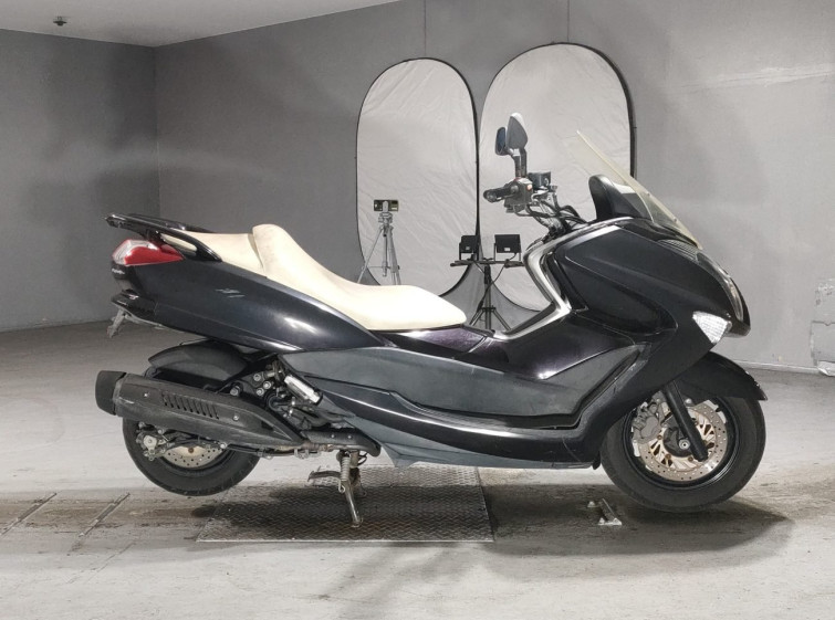 Мотоцикл Yamaha MAJESTY 250 з пробігом 31933 km
