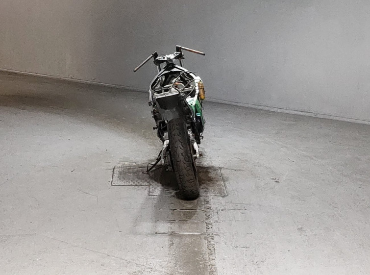 Мотоцикл Kawasaki GPZ400R