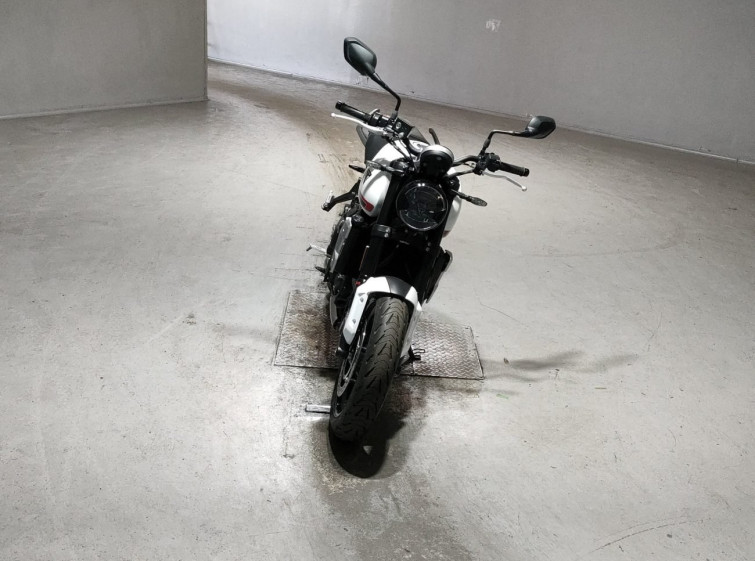 Мотоцикл Triumph TRIDENT660 с пробегом 854 km