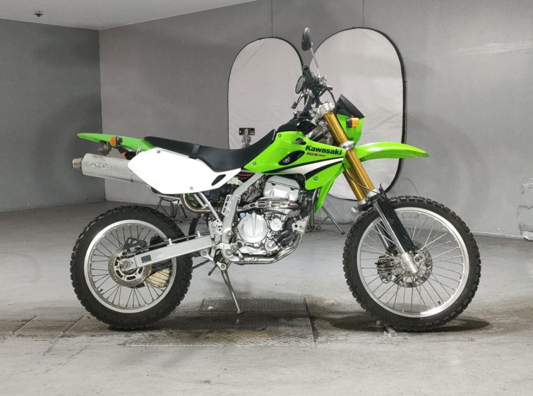 Мотоцикл Kawasaki KLX250 з пробігом 22039 km