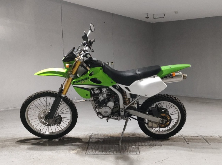 Мотоцикл Kawasaki KLX250 з пробігом 22039 km
