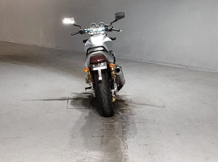 Мотоцикл Honda CB400SFV з пробігом 71066 km