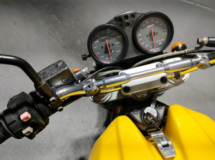 Мотоцикл Ducati MONSTER 400 с пробегом 47750 km