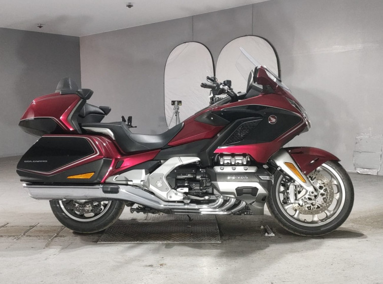 Мотоцикл Honda GL1800 TOUR D с пробегом 16562 km