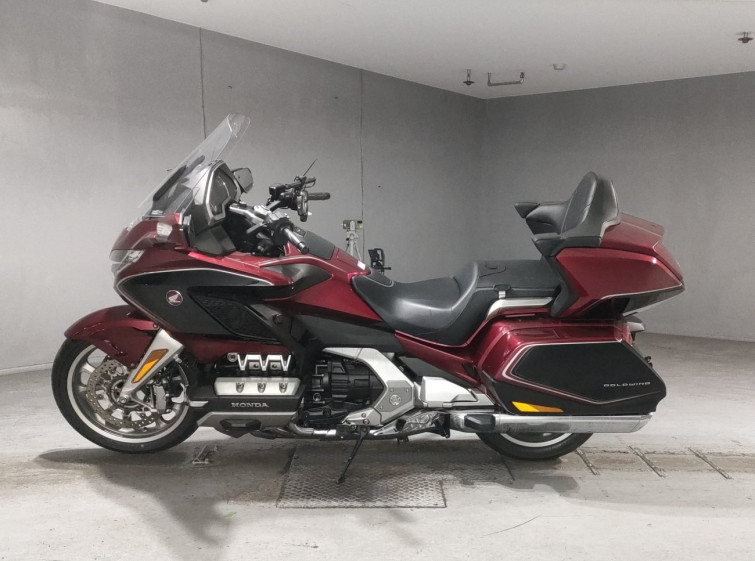 Мотоцикл Honda GL1800 TOUR D с пробегом 16562 km