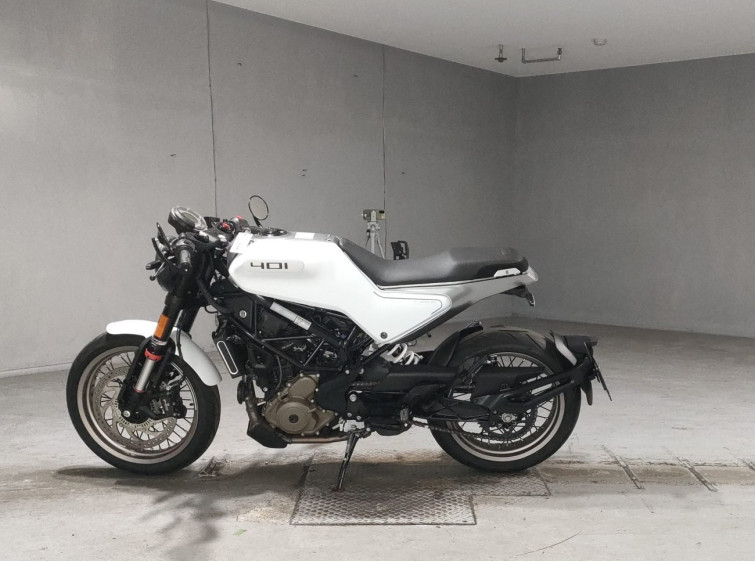 Мотоцикл Husqvarna VITPILEN 401 з пробігом 2481 km