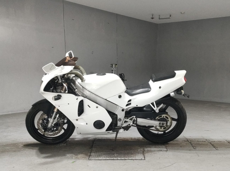 Мотоцикл Kawasaki ZXR250 с пробегом 47072 km